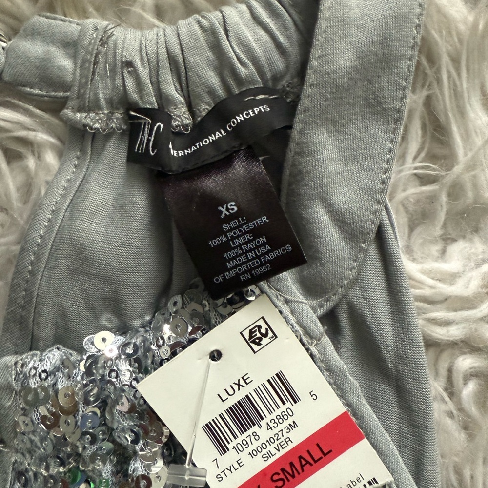 NWT I.N.C. International Concepts Silver Sequin Top - Picture 6 of 7